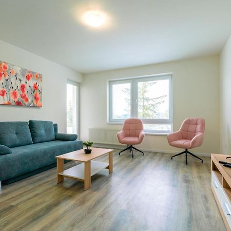 Apartmany Zlatovska Trenčín Εξωτερικό φωτογραφία