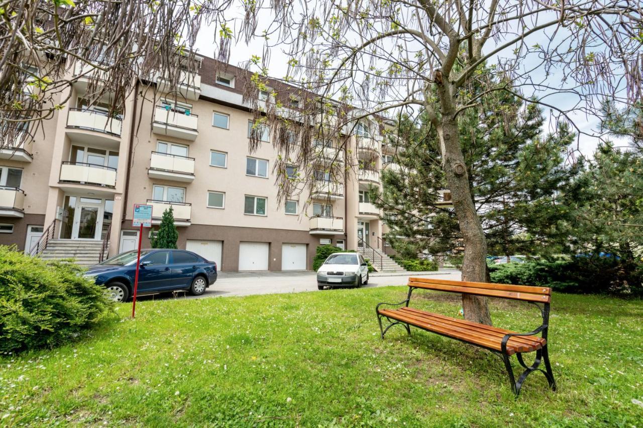 Apartmany Zlatovska Trenčín Εξωτερικό φωτογραφία
