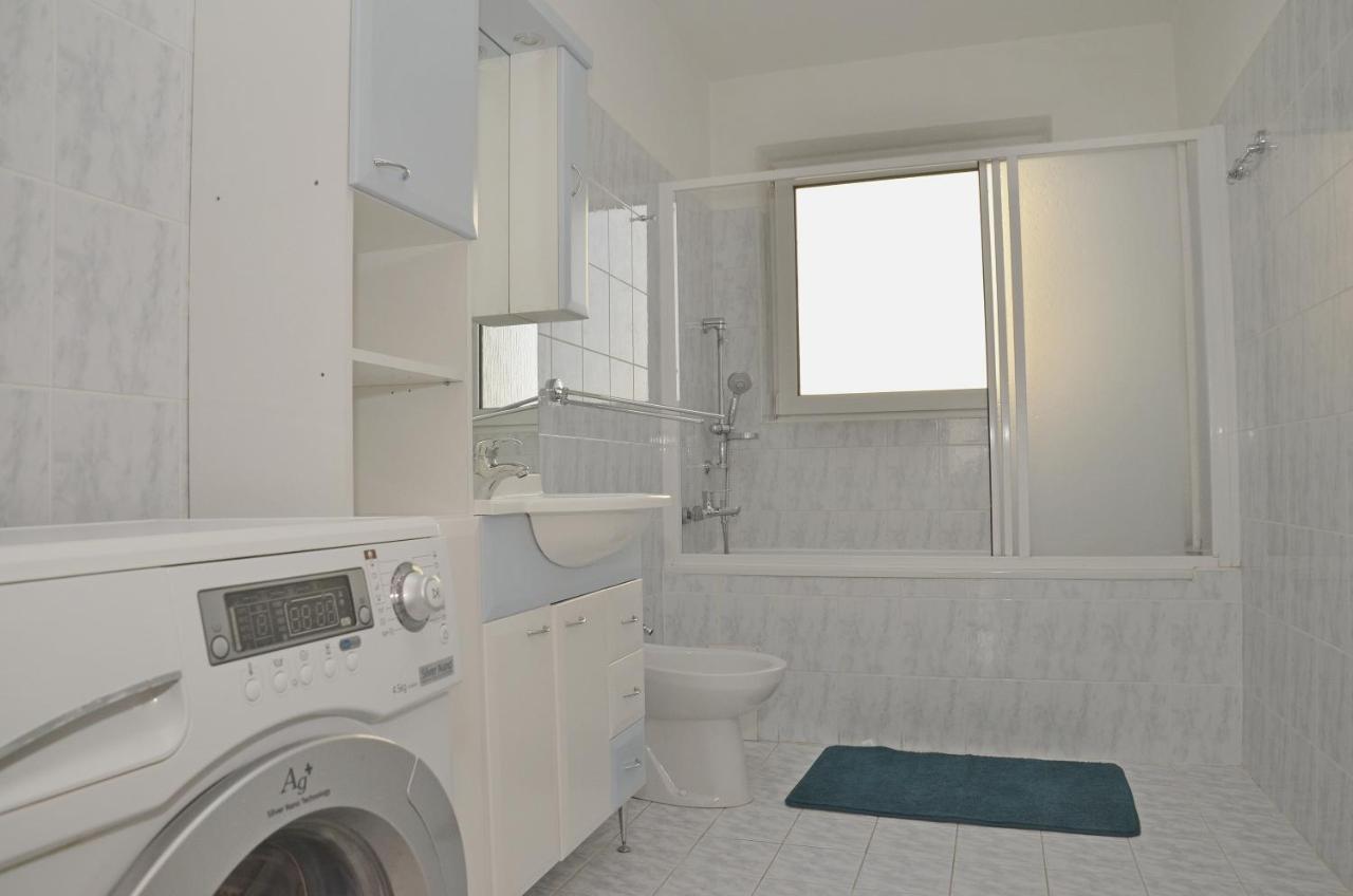 Apartmany Zlatovska Trenčín Εξωτερικό φωτογραφία