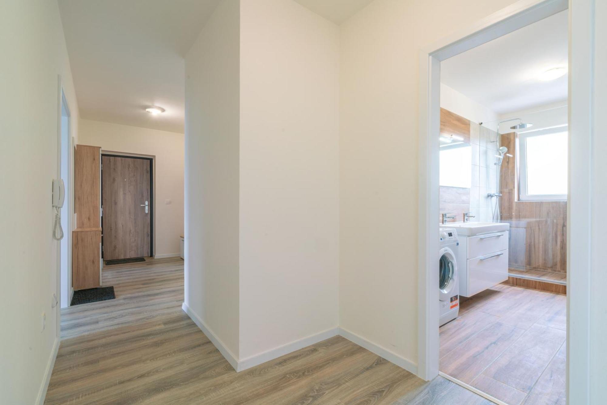 Apartmany Zlatovska Trenčín Εξωτερικό φωτογραφία