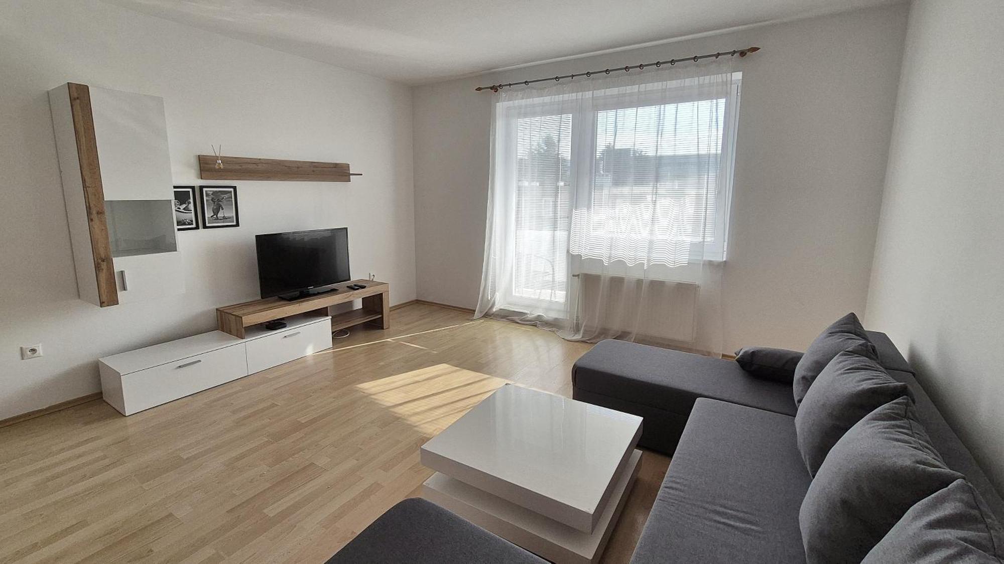 Apartmany Zlatovska Trenčín Εξωτερικό φωτογραφία